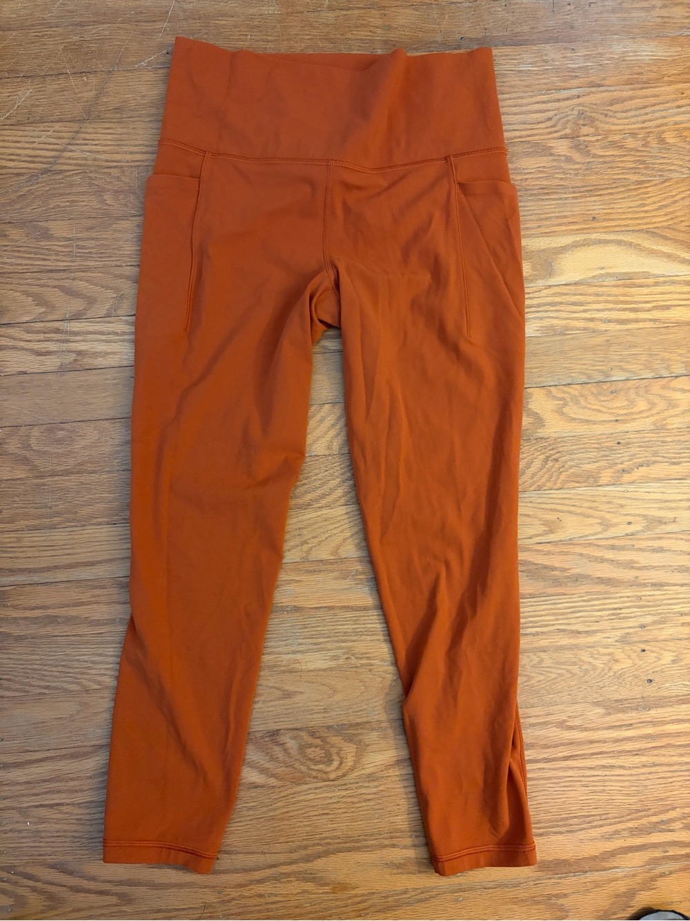 Athleta Salutation Stash Pocket II 7/8 - M
